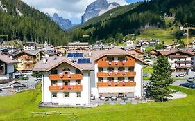 Albergo Canazei
